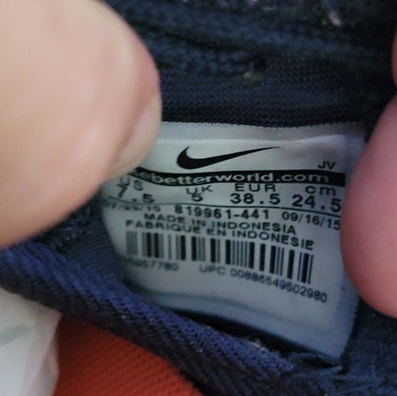 WMNS NIKE ROSHE ONE MOIRE OBSIDIAN/ WHITE/ BRIGHT MANGO size 7.5 - Picture 11 of 11